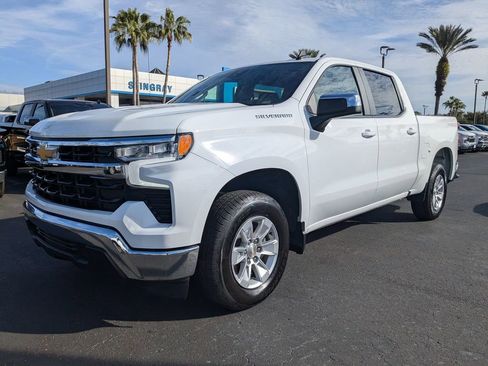 Used 2025 Chevrolet Silverado 1500 LT image 8