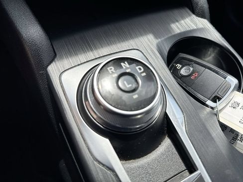 Used 2022 Ford Escape SE FWD image 17