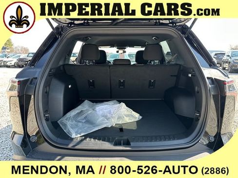 New 2026 Chevrolet Equinox LT AWD/4WD image 11