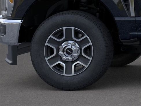 New 2025 Ford F250 XLT image 19