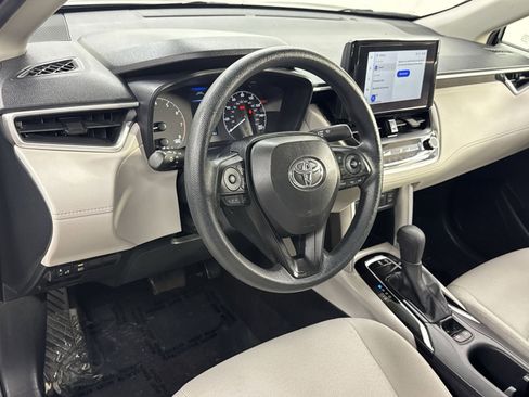Used 2024 Toyota Corolla Cross L AWD/4WD image 13