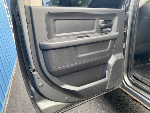 Used 2012 RAM 2500 ST w/ Chrome Appearance Group AWD/4WD image 30