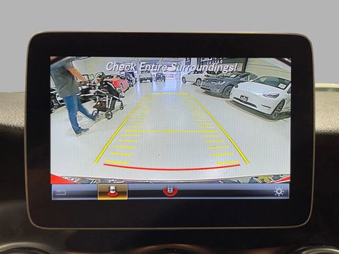 Used 2019 Mercedes-Benz GLA 250 w/ Convenience Package image 38