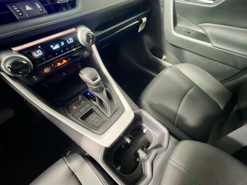 Used 2025 Toyota RAV4 XLE Premium image 26