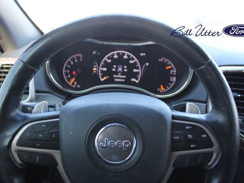 Used 2017 Jeep Grand Cherokee Laredo w/ Quick Order Package 23E image 23