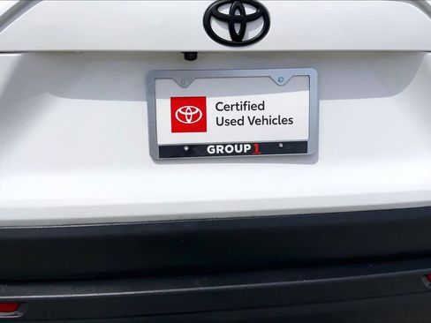 Certified 2023 Toyota RAV4 XLE w/ Convenience Package FWD image 10