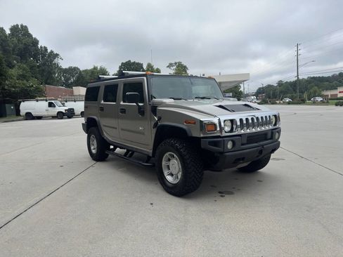 Used 2004 HUMMER H2 Base 4WD 4dr SUV image 3