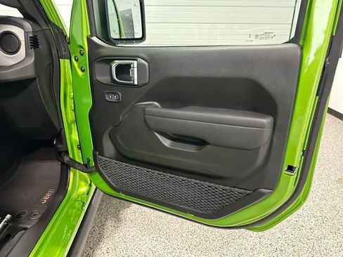 New 2025 Jeep Gladiator Willys image 7