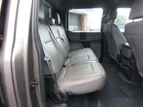 Used 2019 Ford F250 XL w/ Power Equipment Group image 8