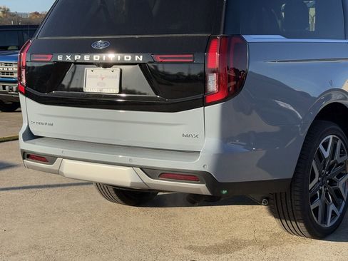 New 2025 Ford Expedition Max Platinum w/ Platinum Ultimate Package image 31