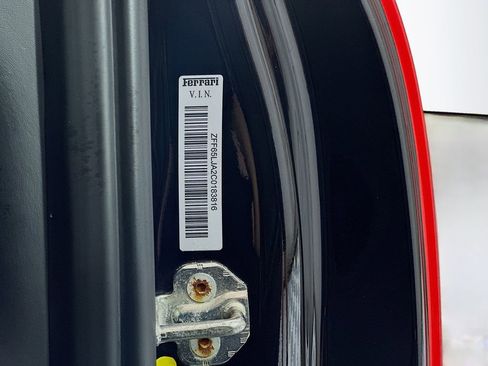 Used 2012 Ferrari California RWD image 33