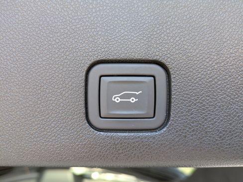 Certified 2024 Cadillac XT6 Premium Luxury w/ Technology Package image 12