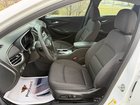 Used 2021 Chevrolet Malibu LS w/ Driver Confidence Package II image 8