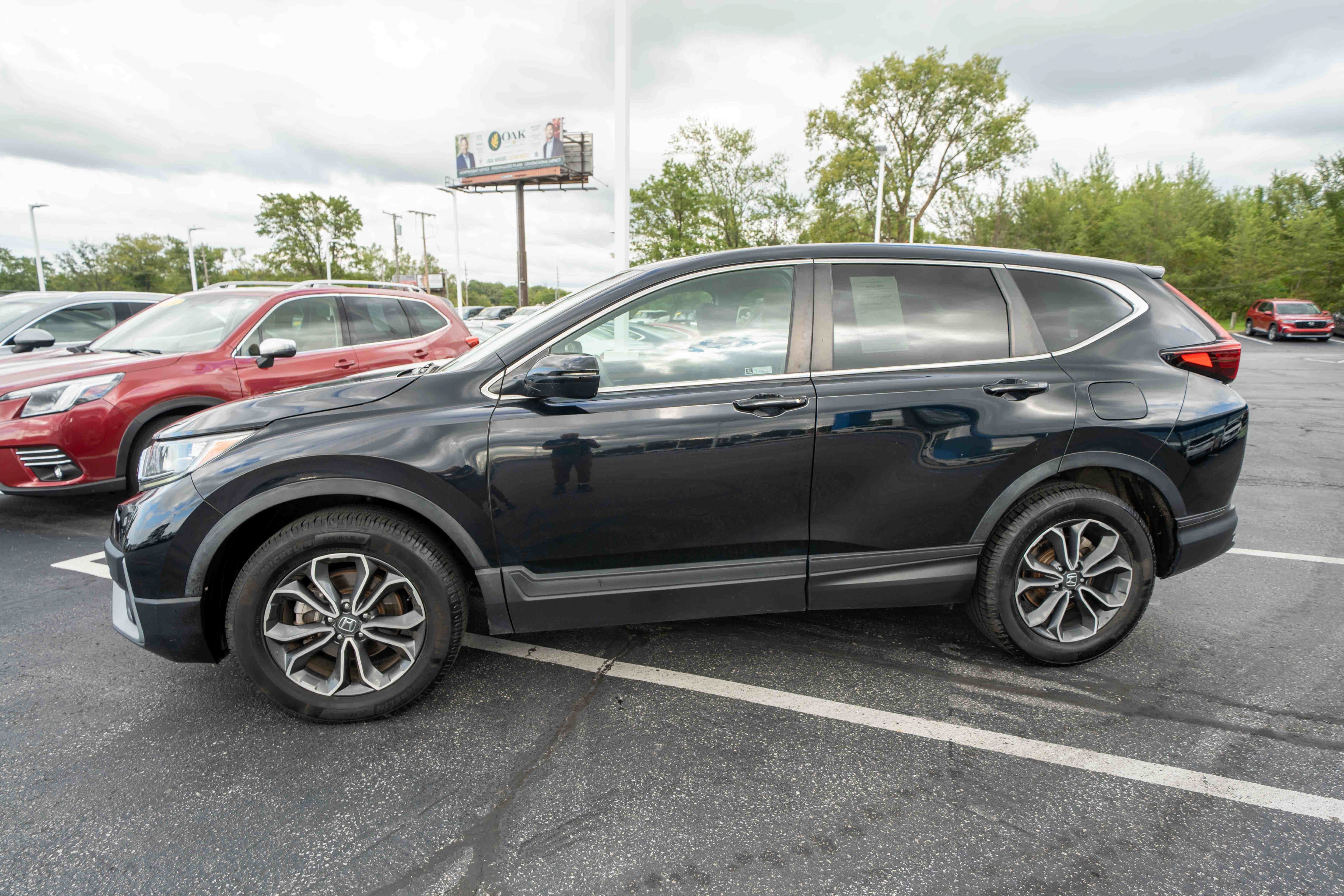 Used 2021 Honda CR-V EX image 3