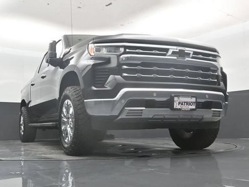 Used 2023 Chevrolet Silverado 1500 LTZ w/ LTZ Premium Package AWD/4WD image 52