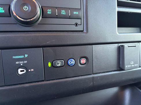 Used 2023 Chevrolet Express 3500 LS image 21