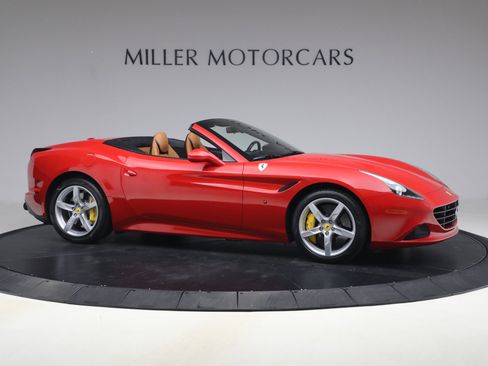Certified 2016 Ferrari California T image 10
