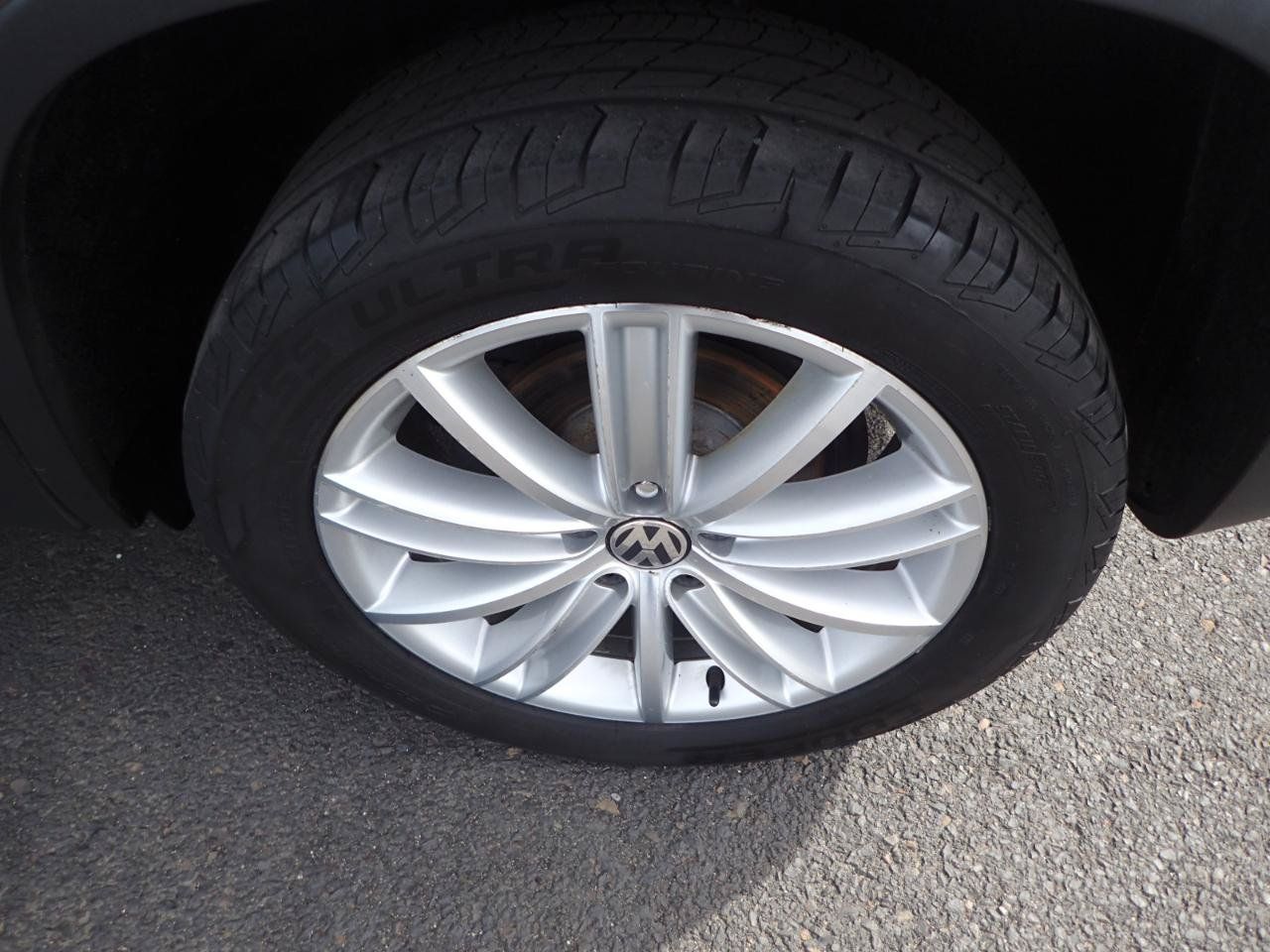 Used 2012 Volkswagen Tiguan SE AWD/4WD image 25