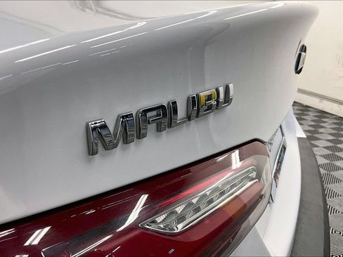 Used 2022 Chevrolet Malibu LT FWD image 30