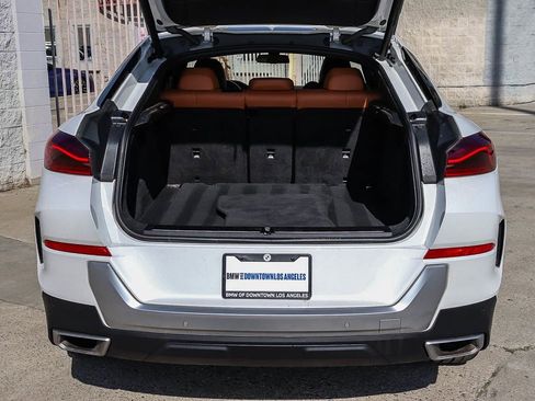 Used 2023 BMW X6 xDrive40i w/ Climate Comfort Package image 30
