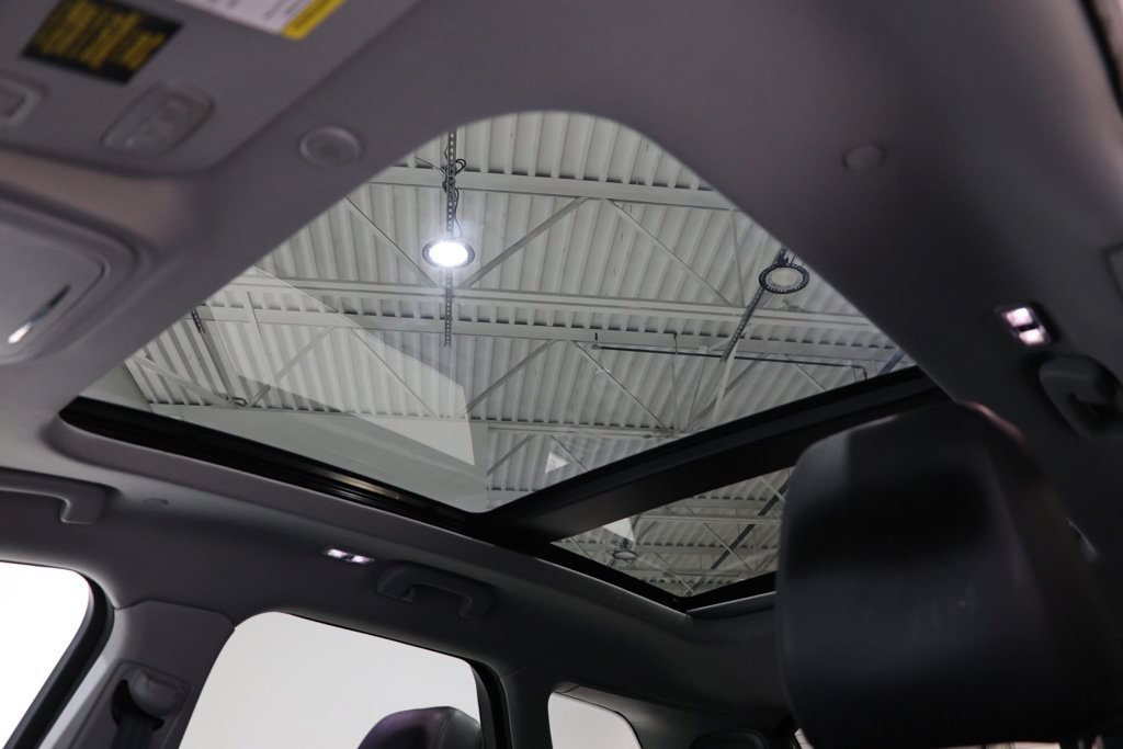 Used 2022 Lincoln Corsair Reserve AWD/4WD image 32