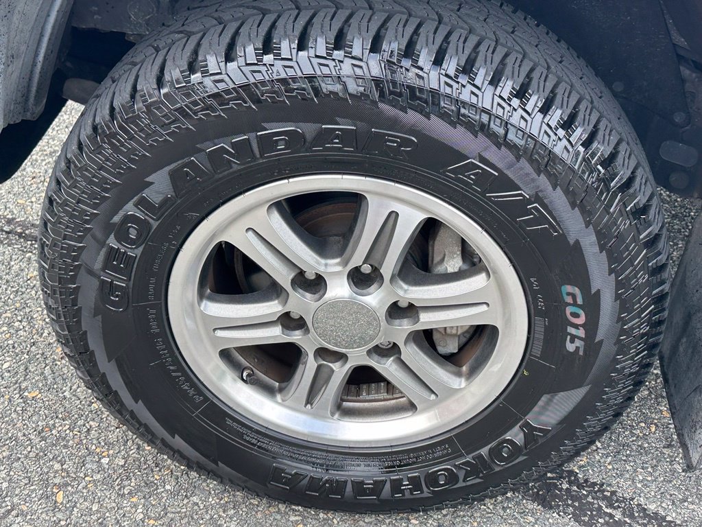 Used 2016 Toyota Tacoma SR5 w/ Towing Package RWD image 26