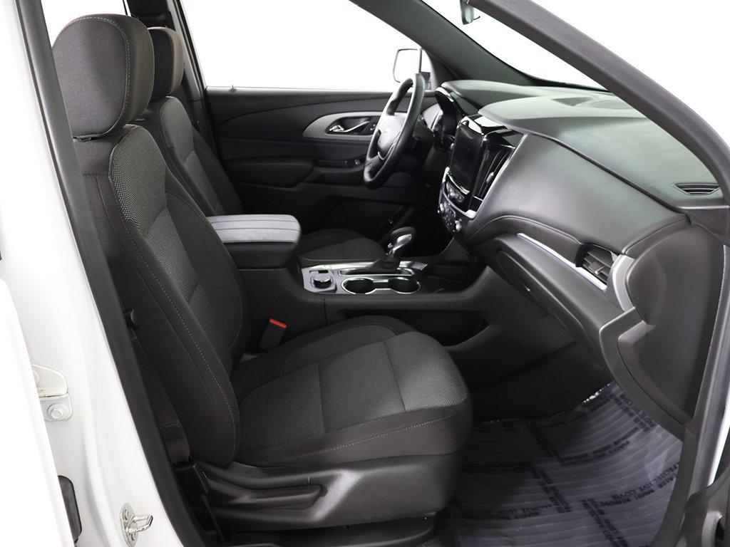 Used 2023 Chevrolet Traverse LT AWD/4WD image 32