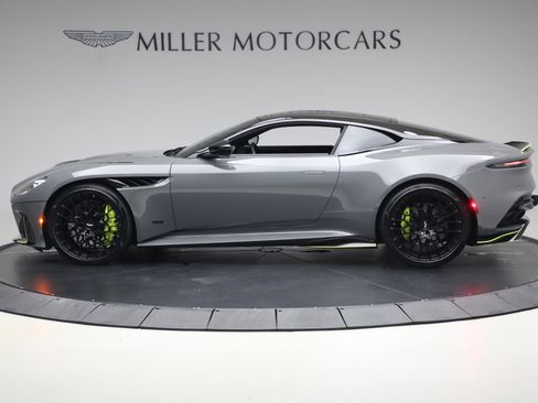Used 2023 Aston Martin DBS Coupe RWD image 3