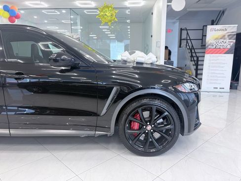 Used 2020 Jaguar F-PACE SVR AWD/4WD image 9