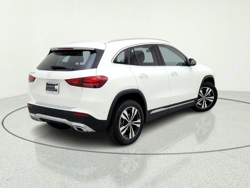Certified 2026 Mercedes-Benz GLA 250 image 9