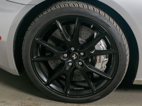 Used 2012 Ferrari California image 19