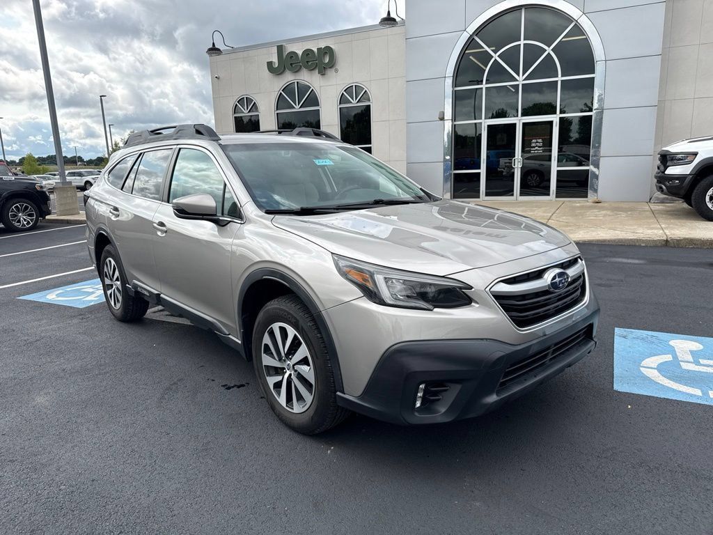Used 2020 Subaru Outback Premium AWD/4WD image 2