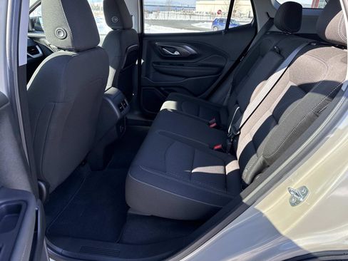 Used 2023 GMC Terrain SLE w/ Driver Convenience Package image 22