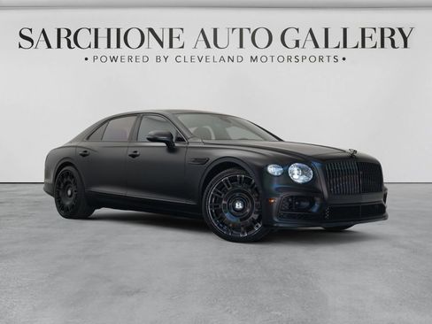 Used 2023 Bentley Flying Spur S V8 AWD/4WD image 1