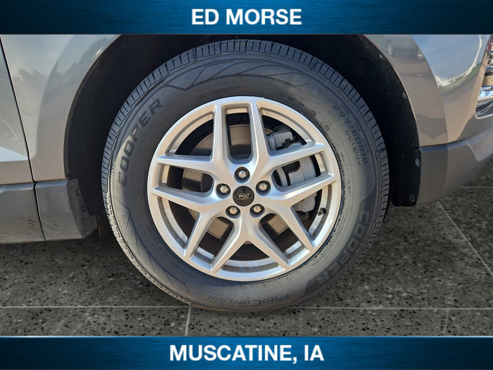 Used 2024 Ford Edge SEL AWD/4WD image 12