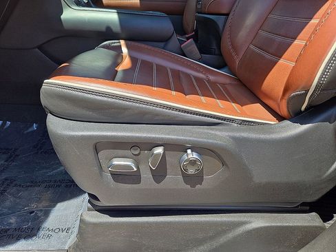 Used 2023 GMC Yukon Denali Ultimate AWD/4WD image 27