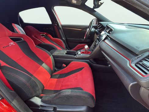 Used 2019 Honda Civic Type R image 20
