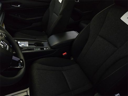 New 2025 Honda Accord SE image 21