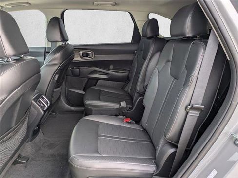 Used 2025 Kia Sorento X-Line EX image 19