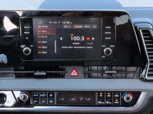 Used 2025 Kia Sportage LX FWD image 18