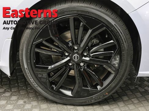 Used 2023 Nissan Altima 2.5 SR w/ SR Premium Package FWD image 31