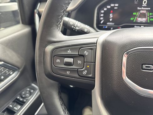 Used 2024 GMC Sierra 2500 Denali w/ Denali Reserve Package AWD/4WD image 19