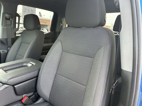 Certified 2022 Chevrolet Silverado 1500 Custom w/ LPO, Dark Essentials Package image 11