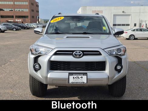 Used 2024 Toyota 4Runner TRD Off-Road image 3