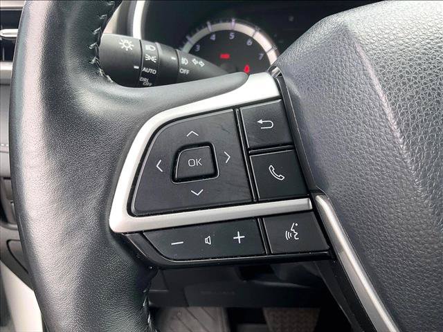 Used 2024 Toyota Highlander XLE FWD image 18
