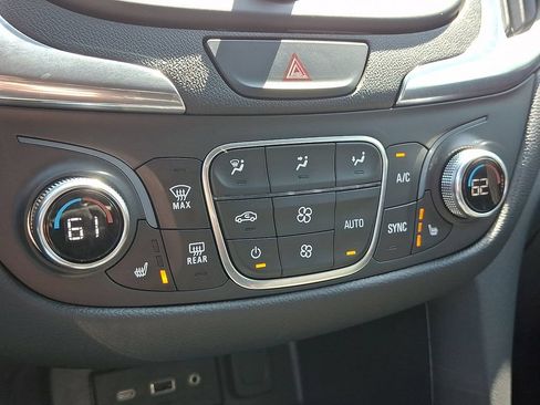 Used 2020 Chevrolet Equinox LT AWD/4WD image 18