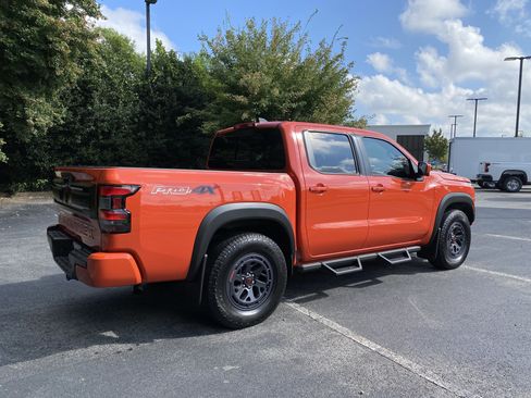 Used 2025 Nissan Frontier PRO-4X w/ Pro Convenience Package AWD/4WD image 9