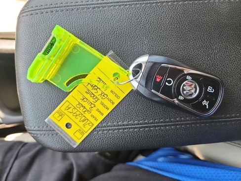 Used 2022 Buick Encore GX Select image 13