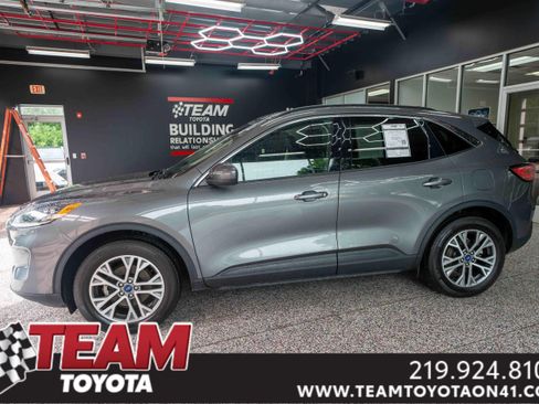 Used 2022 Ford Escape SEL AWD/4WD image 1