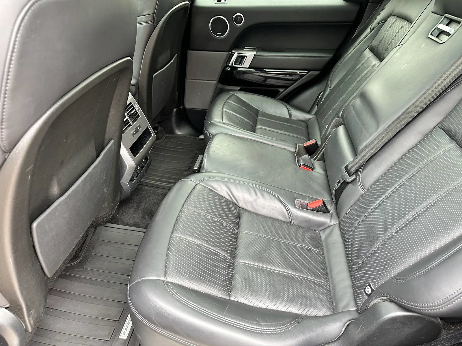 Used 2019 Land Rover Range Rover Sport HSE AWD/4WD image 19